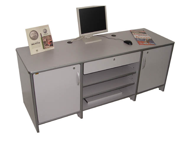 credenza-heavy-150-x-50-cm-con-2-puertas-abatibles-y-portateclado-panel